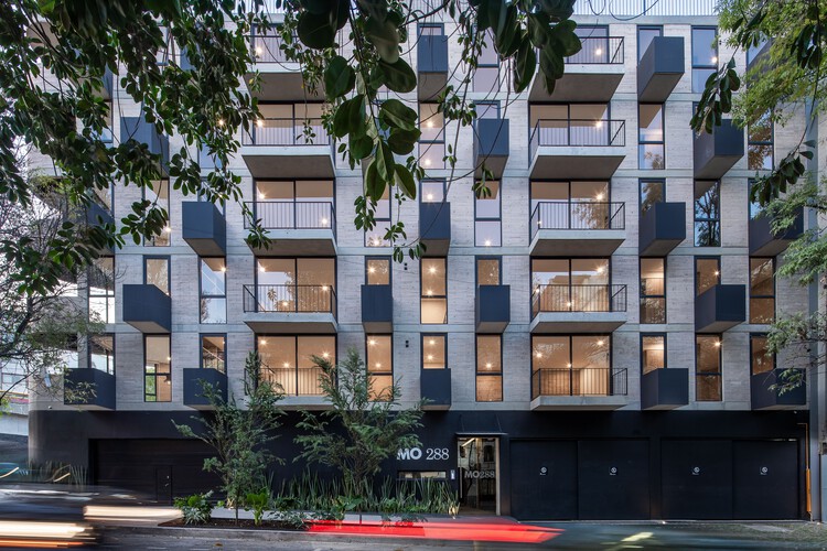 MO288 Жилой дом / MARCOS HAGERMAN / HGR ARQUITECTOS - Экстерьерная фотография, окна, фасад