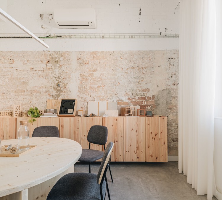 Офисная студия / UNDOS Arquitectura - Интерьерная фотография, Стул