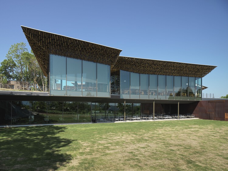 Штаб-квартира спа-салона Snowpeak Field Suite / Kengo Kuma & Associates - Наружная фотография, Фасад