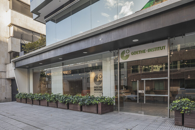 Renovación Goethe-Institut / Yemail Arquitectura - Наружная фотография, Фасад, Окна