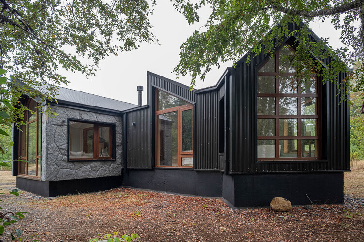 Hachi Cabin / Medio Arquitectura - Наружная фотография, Фасад