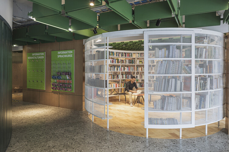 Renovación Goethe-Institut / Yemail Arquitectura - Интерьерная фотография, стеллажи
