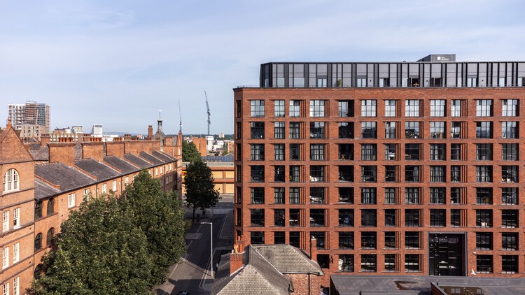 One Silk Street / Mecanoo - Экстерьерная фотография, Окна, Городской пейзаж, Фасад