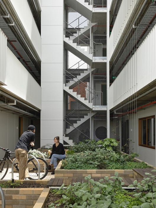 Жилой дом Соловей Балларат / Breathe Architecture - Интерьерная фотография, Окна, Фасад, Перила
