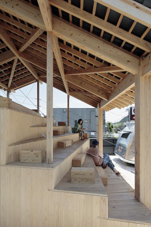 Контакты Nikki - Кафе / Takanori Ineyama Architects - Интерьерная фотография, Луч