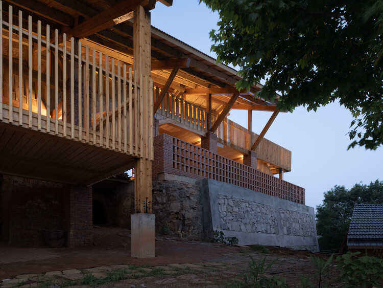 Doumu Dragon Kiln и ICH Lounge в Цяньшань, Аньхой / Greyspace Architects - Экстерьерная фотография