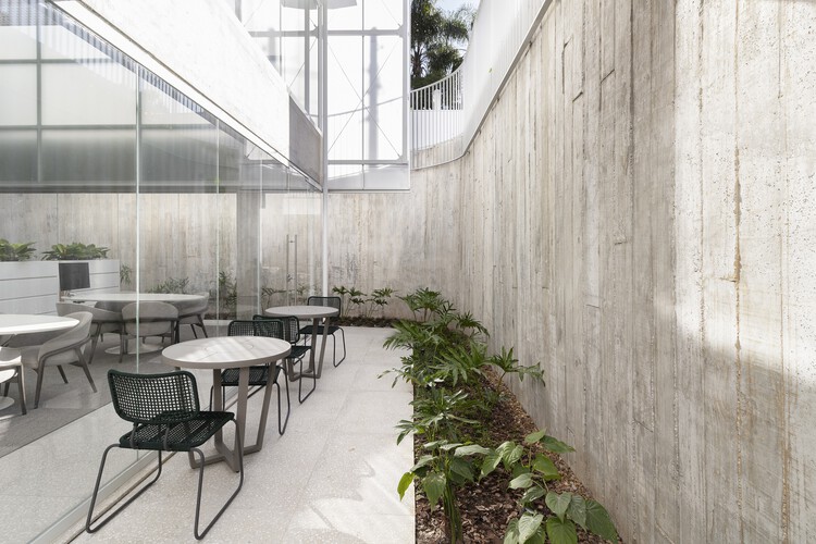 Laguna Gallery / Estúdio 41 - Интерьерная фотография, Столовая, Стол, Стул