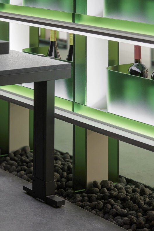 MOWa Restaurant / Design Studio Maoom + 134 - Интерьерная фотосъемка, Стеллажи
