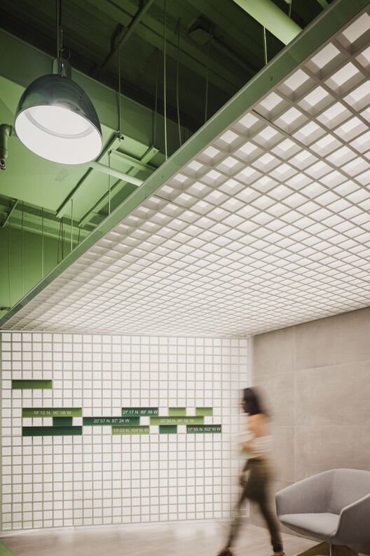 Corporativo IS 19 Offices / Prototype Architecture Studio — изображение 3 из 20