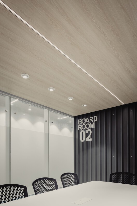 Corporativo IS 19 Offices / Prototype Architecture Studio - Интерьерная фотография, стул