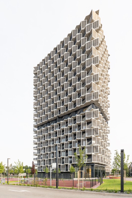 RAC Жилые многоэтажки Račianska / AllesWirdGut Architektur - Экстерьерная фотография, Фасад