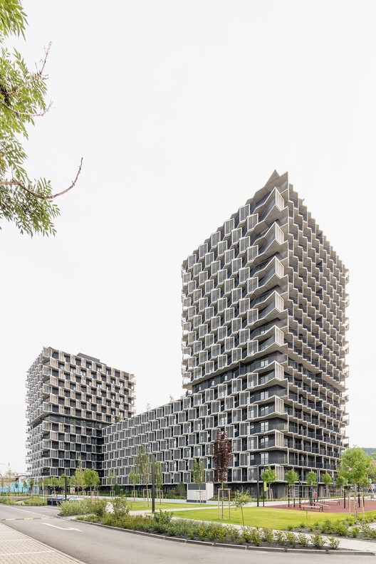 RAC Жилые многоэтажки Račianska / AllesWirdGut Architektur - Экстерьерная фотография, Фасад, Городской пейзаж