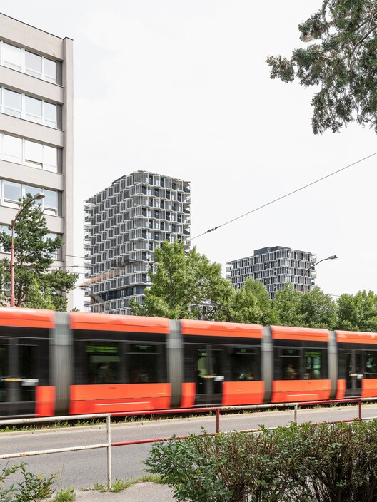 RAC Жилые многоэтажки Račianska / AllesWirdGut Architektur - Окна