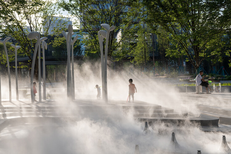 Waterline Park / Lab D+H - Экстерьерная фотография, Береговая линия, Лес