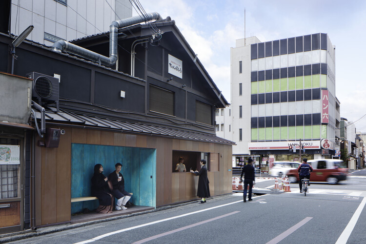 Suetomi AOQ Cafe Stand / Студия G architects - Экстерьерная фотография, Окна, Фасад