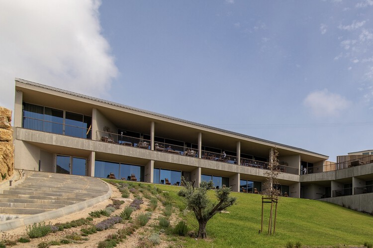 Immerso Hotel / Silva Dias Arquitectos - Экстерьерная фотография, Фасад