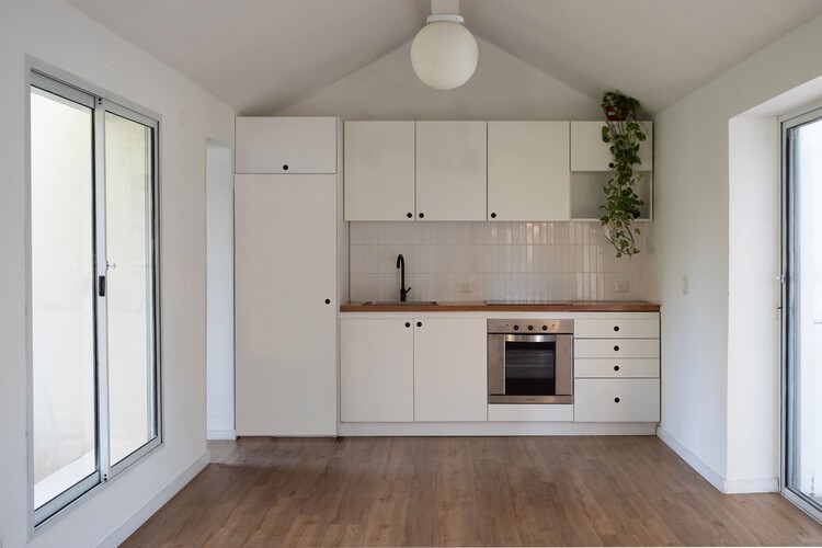 Esten House / Estudio Tecla - Интерьерная фотография, Кухня, Столешница, Окна