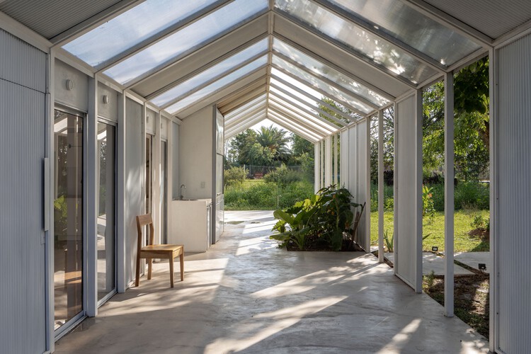 Esten House / Estudio Tecla - Интерьерная фотография, Балка, Окна