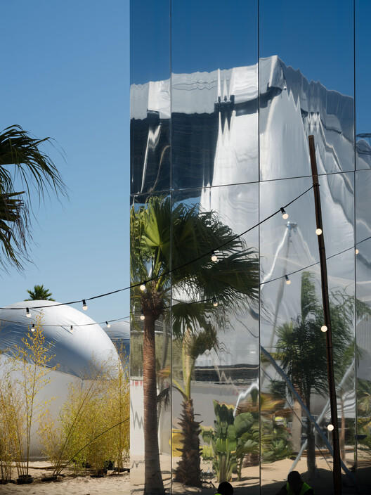 Инсталляция Olimpo Nômade / Langarita Navarro Arquitectos - Экстерьерная фотография
