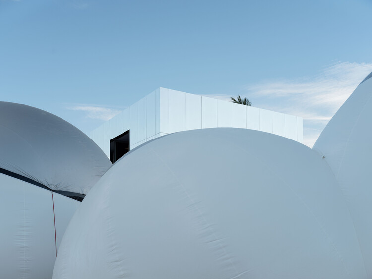 Инсталляция Olimpo Nômade / Langarita Navarro Arquitectos - Экстерьерная фотография