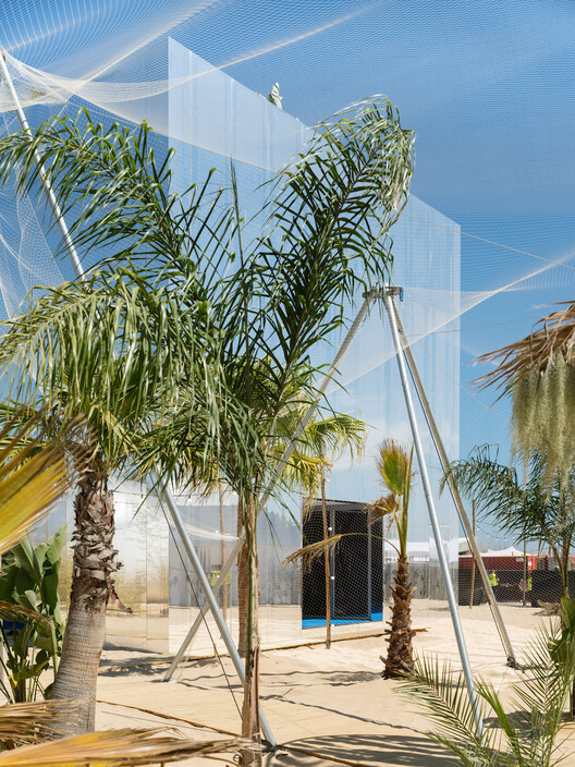 Инсталляция Olimpo Nômade / Langarita Navarro Arquitectos - Экстерьерная фотография