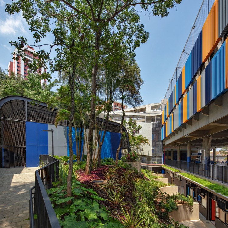 Etapa Vila Mascote School / Biselli Katchborian Arquitetos - Экстерьерная фотография