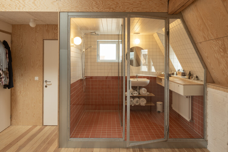 BRDN House Transformation / Bauclub - Интерьерная фотография, Окна