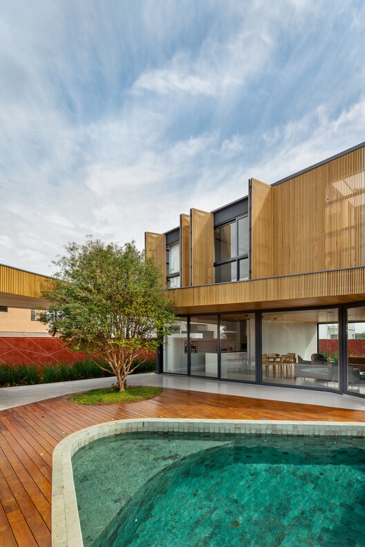 Mandacaru House / Arquitetura Nacional - Наружная фотография, окна, фасад