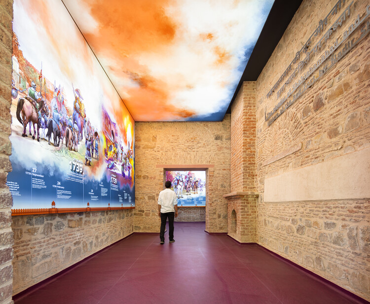   Red Fort Center / Design Factory India - Интерьерная фотография