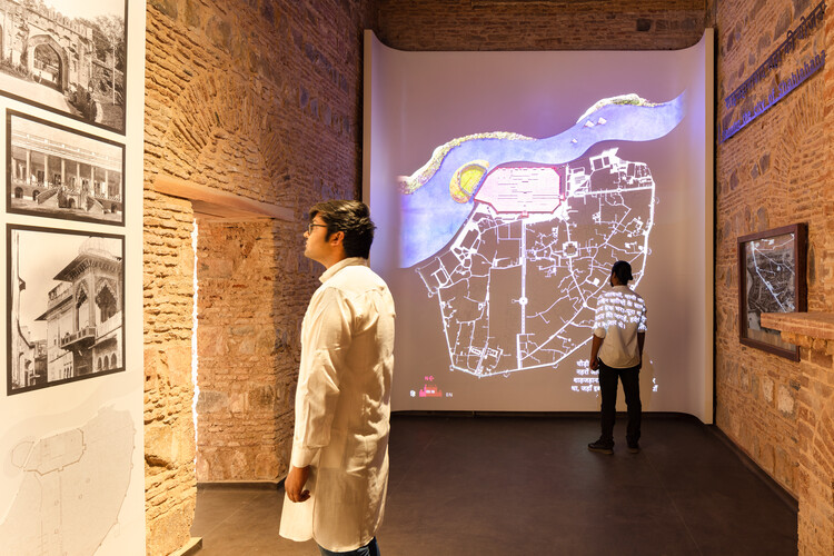   Red Fort Center / Design Factory India - Интерьерная фотография