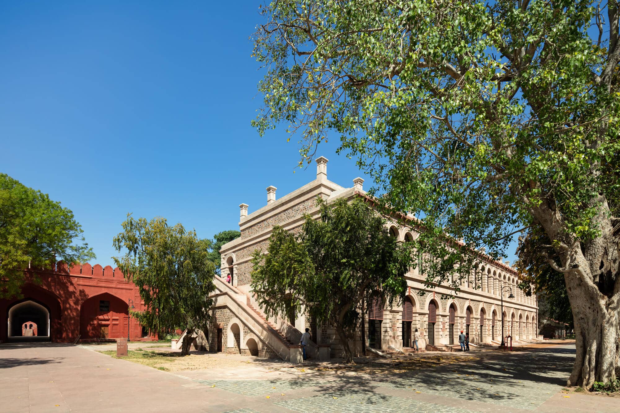 Red Fort Center / Фабрика дизайна в Индии