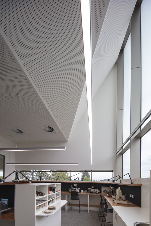 Центр сообщества Nunawading / fjcstudio - Интерьерная фотография, Стол, Фасад, Стекло