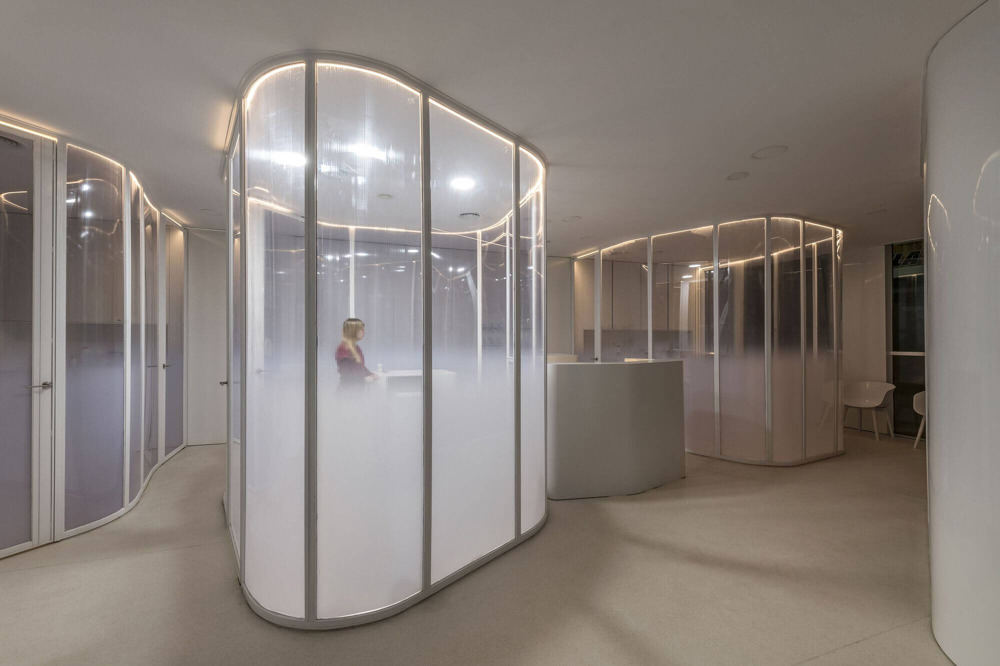 Ветеринарная клиника Росвет / VIDA Arquitectura