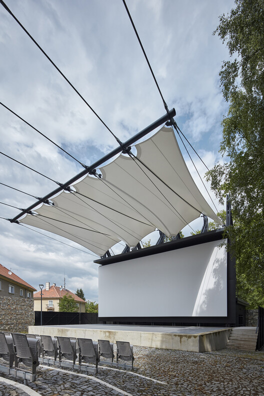 Кинотеатр под открытым небом Prachatice / Mimosa architects - Экстерьерная фотография