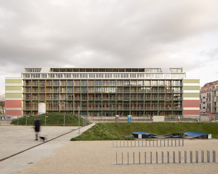 Преобразование винного погреба в жилье / Esch Sintzel Architekten - Наружная фотография, Фасад