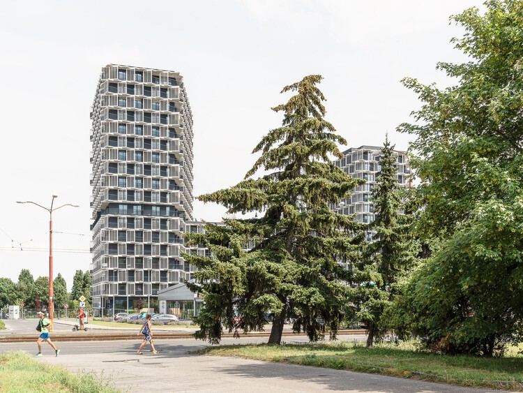 RAC Жилые многоэтажки Račianska / AllesWirdGut Architektur - Экстерьерная фотография