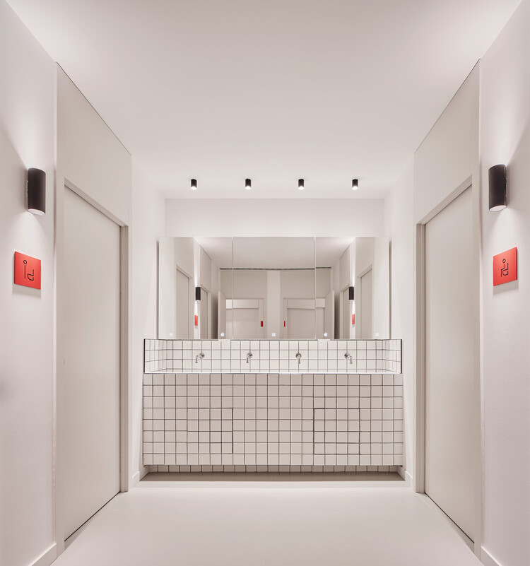 Офисы Фонда Бофилла / GCA Architects - Интерьерная фотография, кровать, перила