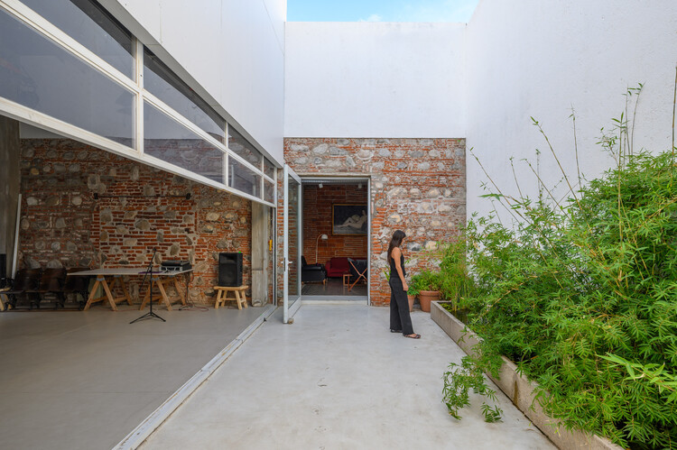 Documenta House / Estudio Palacios - Экстерьерная фотография