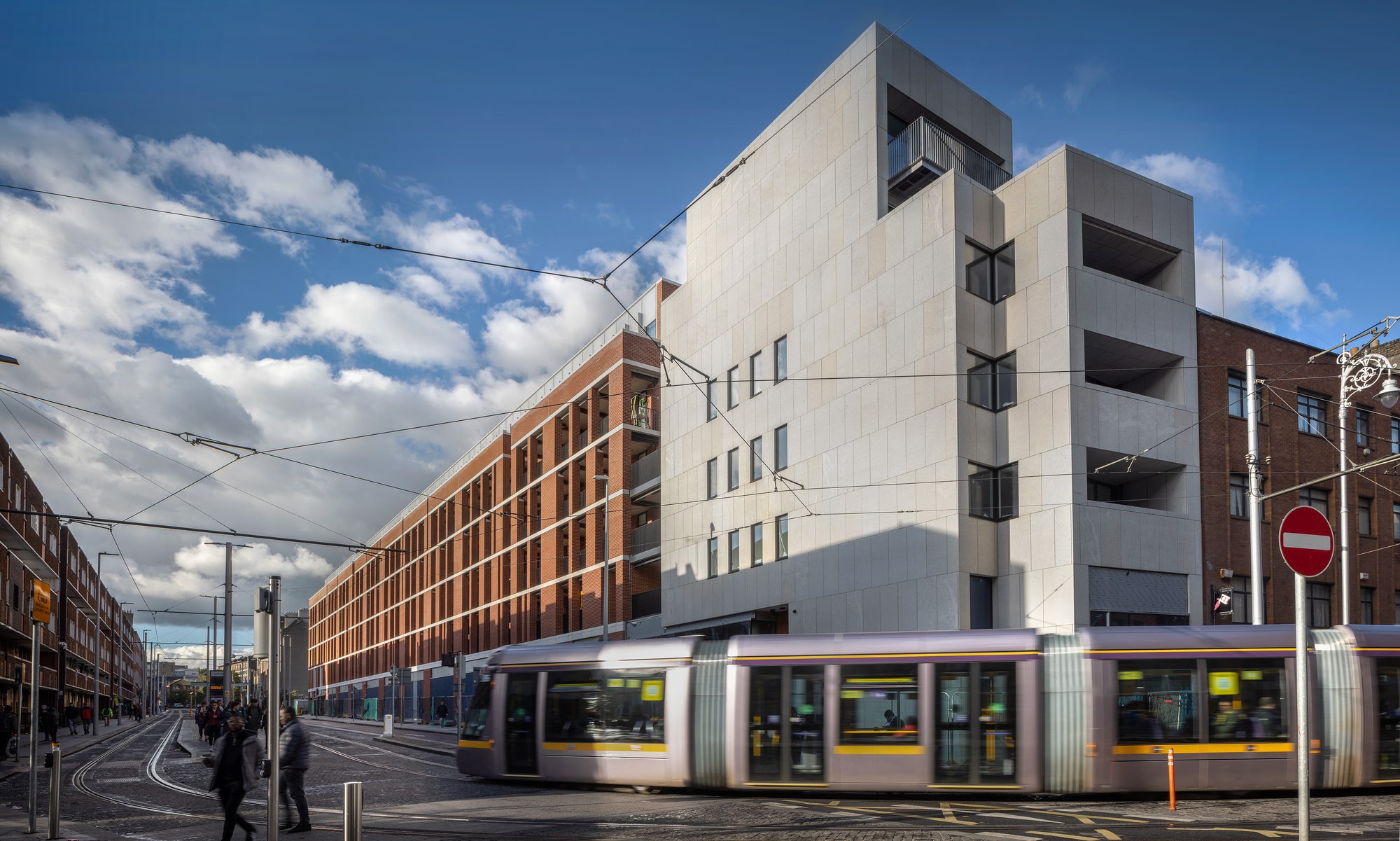 Dominick Hall Housing / Carr Cotter & Naessens + Denis Byrne Architects