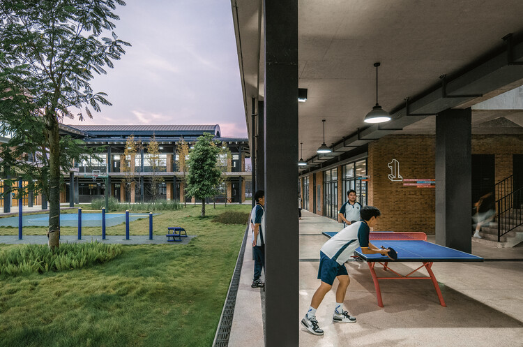 ЛИЦЕЙ Школа / DL Atelier - Интерьерная фотография