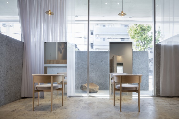 Casetta Salon / SIDES CORE - Интерьерная фотосъемка, Кухня, Стол, Окна, Стул