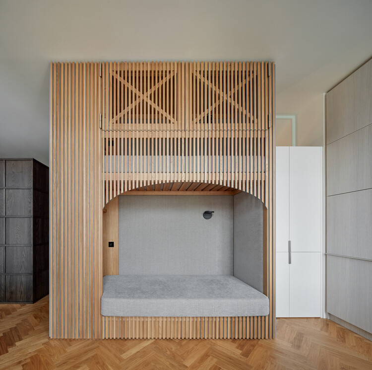 Living in a Box / ORA - Интерьерная фотография, Кровать, Спальня