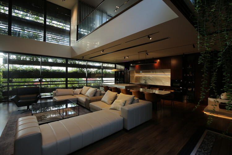 DKS House / MAS Architecture - Интерьерная фотография, Гостиная, Диван