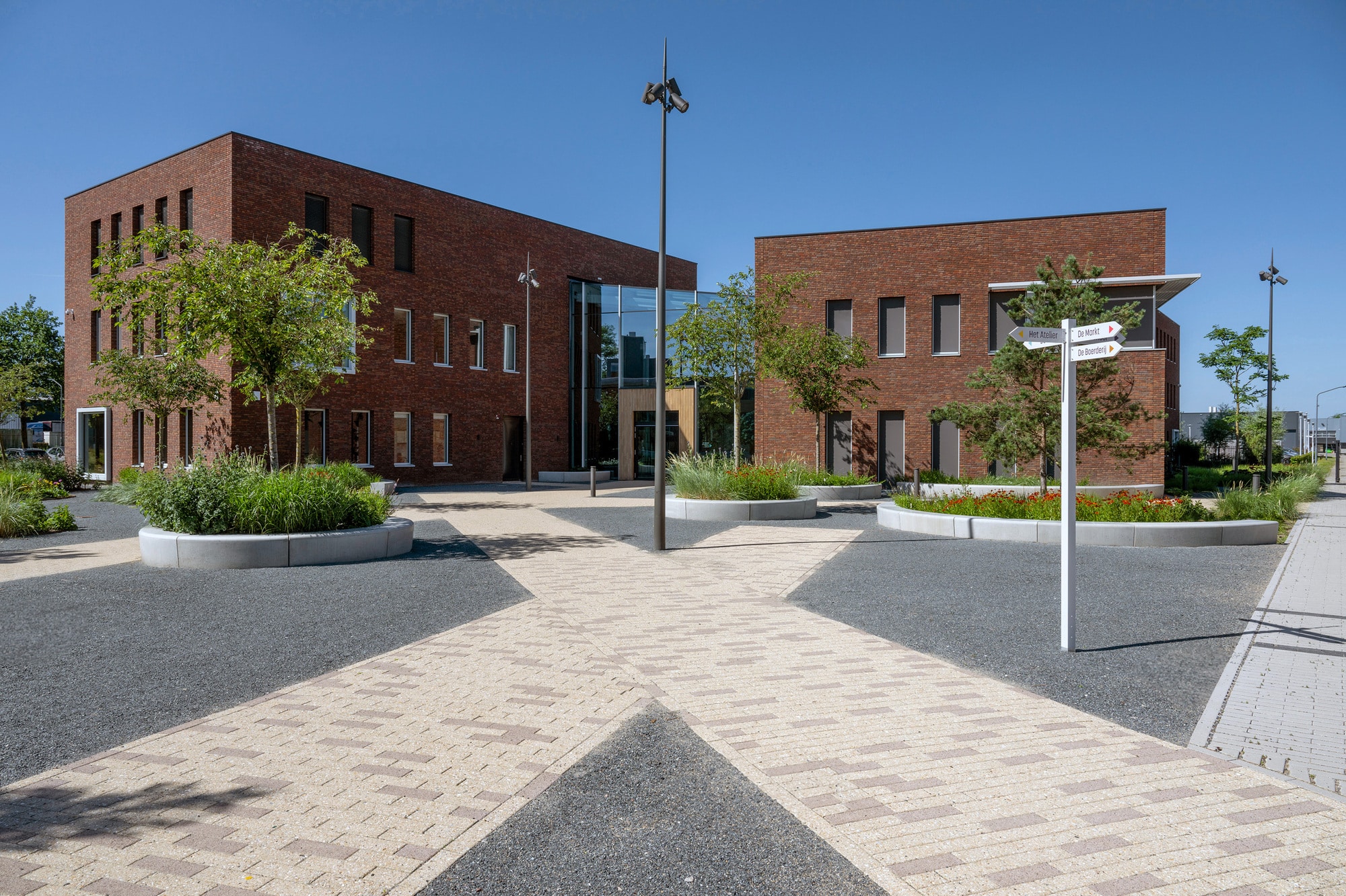 Brainport Human Campus: The Atelier / The Dutch Wave + Hal2 Projects