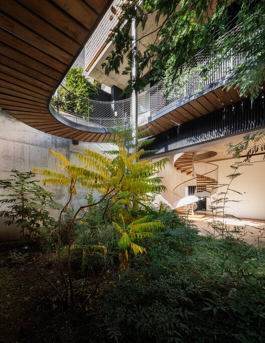 Дом Эрнандеса / Langarita Navarro Arquitectos - Экстерьерная фотография