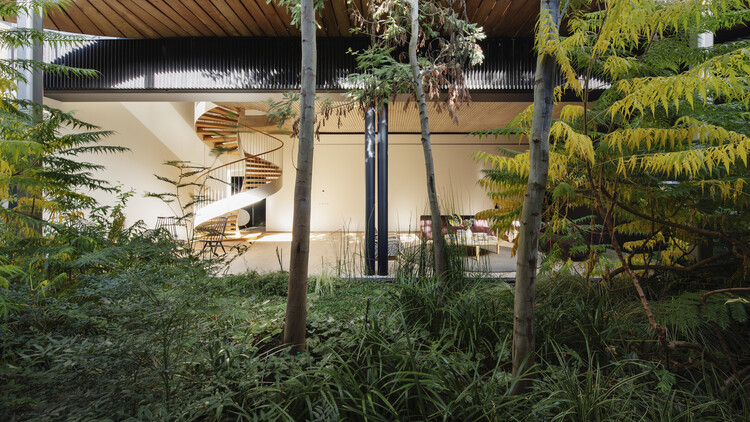 Дом Эрнандеса / Langarita Navarro Arquitectos - Экстерьерная фотография