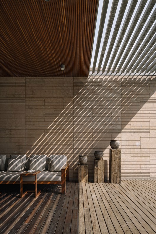 Abhikram House / Khosla Associates - Внутренняя фотография, палуба