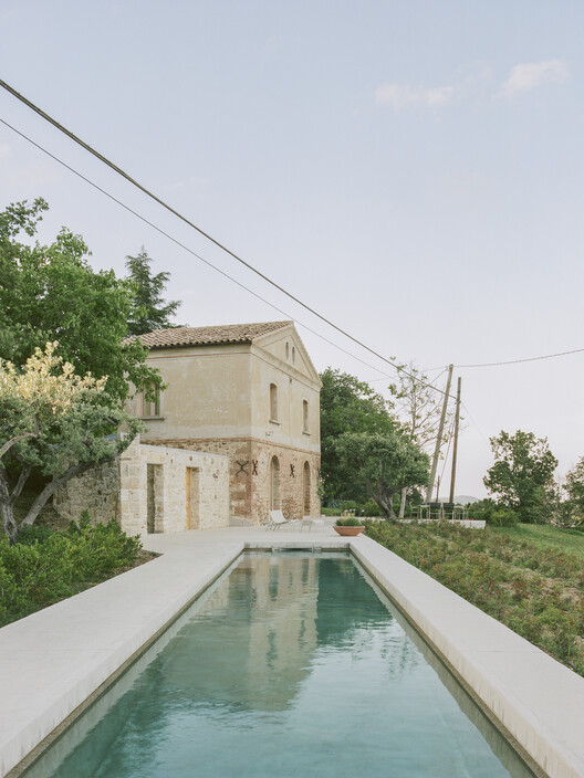 Aristo House / Tom Thys architecten - Наружная фотография, Береговая линия, Окна, Сад