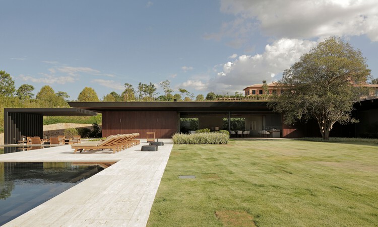 SSR Sombreiros House / Gálvez & Márton Arquitetura — изображение 14 из 36