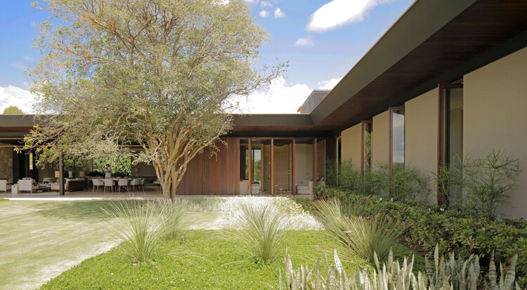 SSR Sombreiros House / Gálvez & Márton Arquitetura — изображение 5 из 36